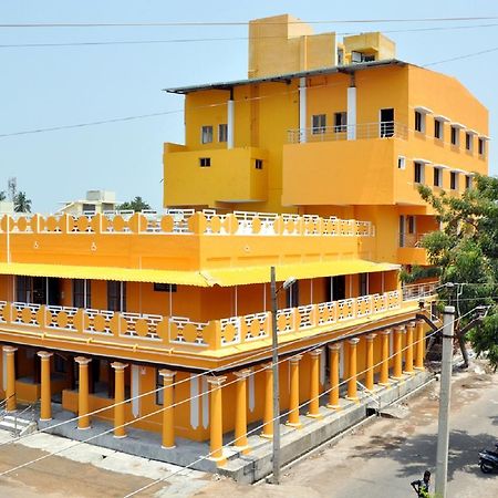 קראיקל Hotel Anandhiram Heritage מראה חיצוני תמונה