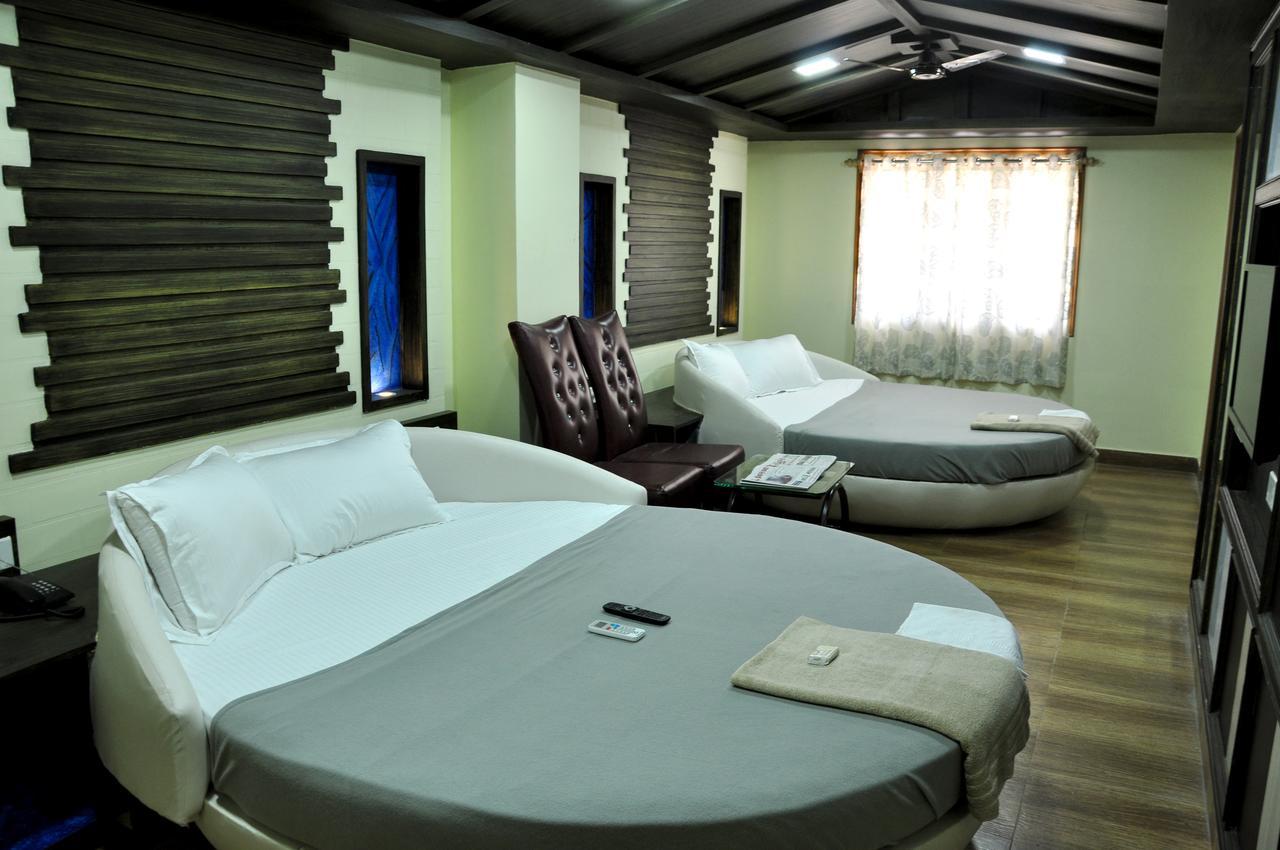 קראיקל Hotel Anandhiram Heritage מראה חיצוני תמונה