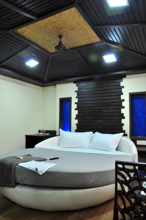 קראיקל Hotel Anandhiram Heritage מראה חיצוני תמונה