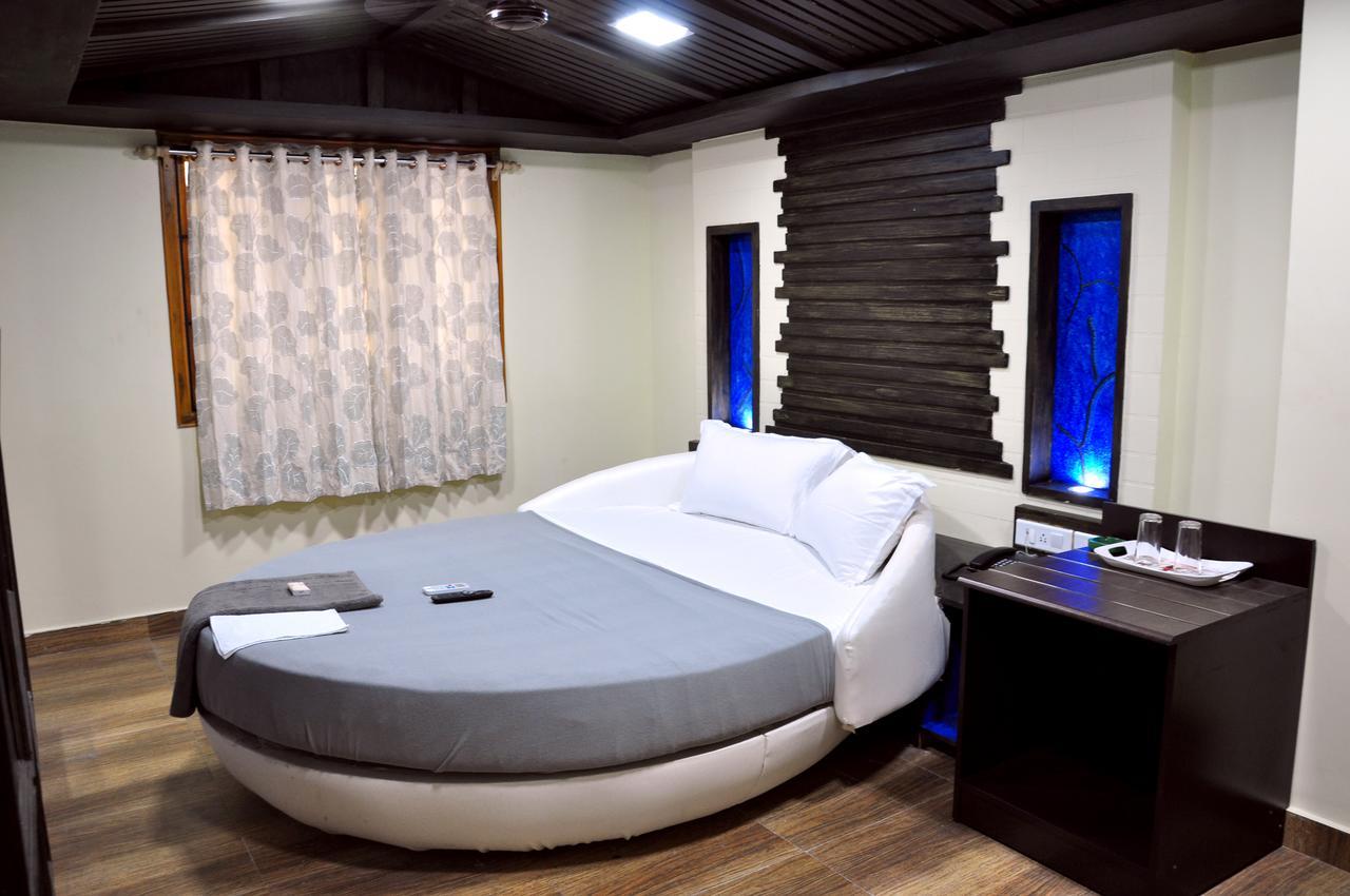 קראיקל Hotel Anandhiram Heritage מראה חיצוני תמונה